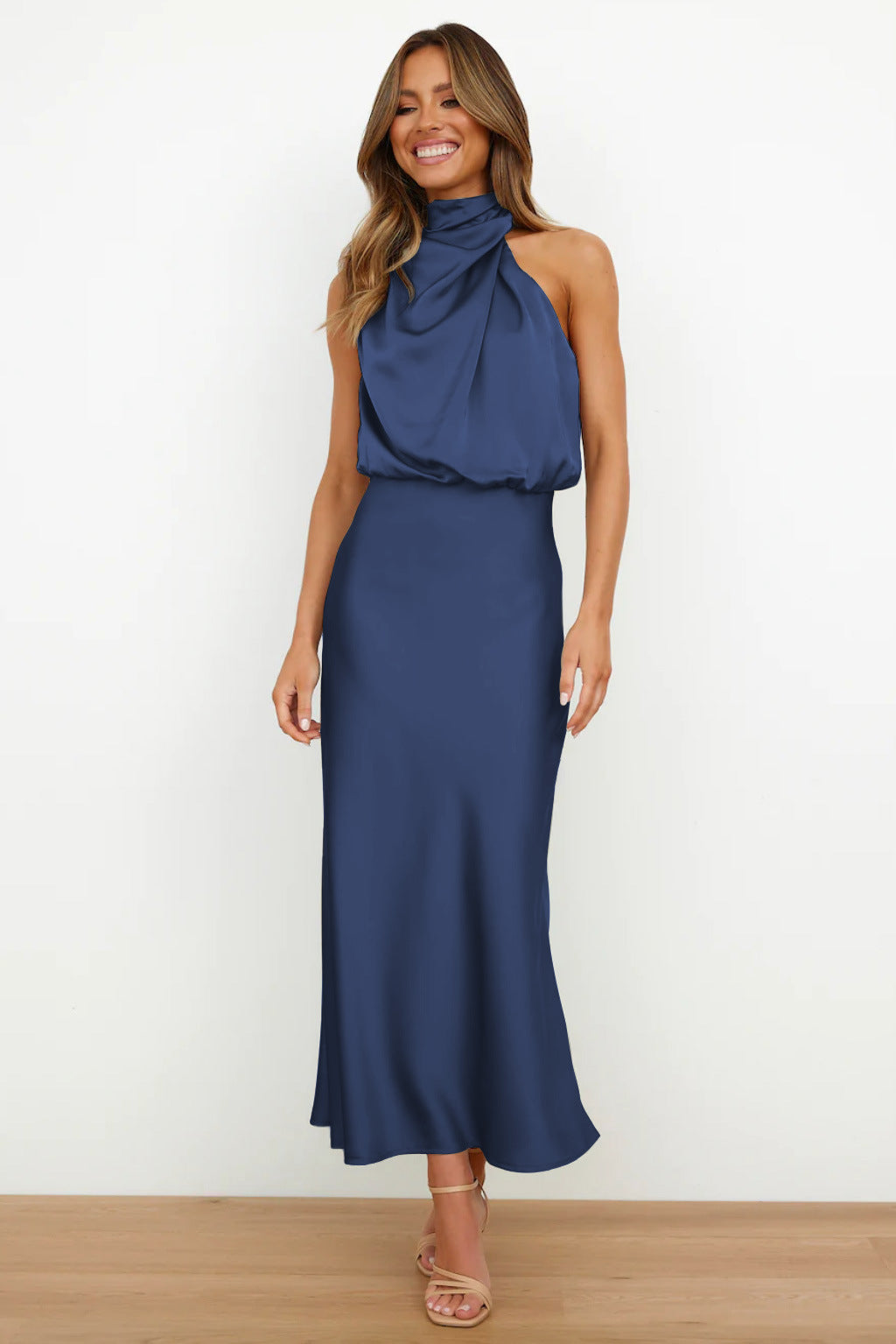 Felicia™ | Lang kjole med halterneck