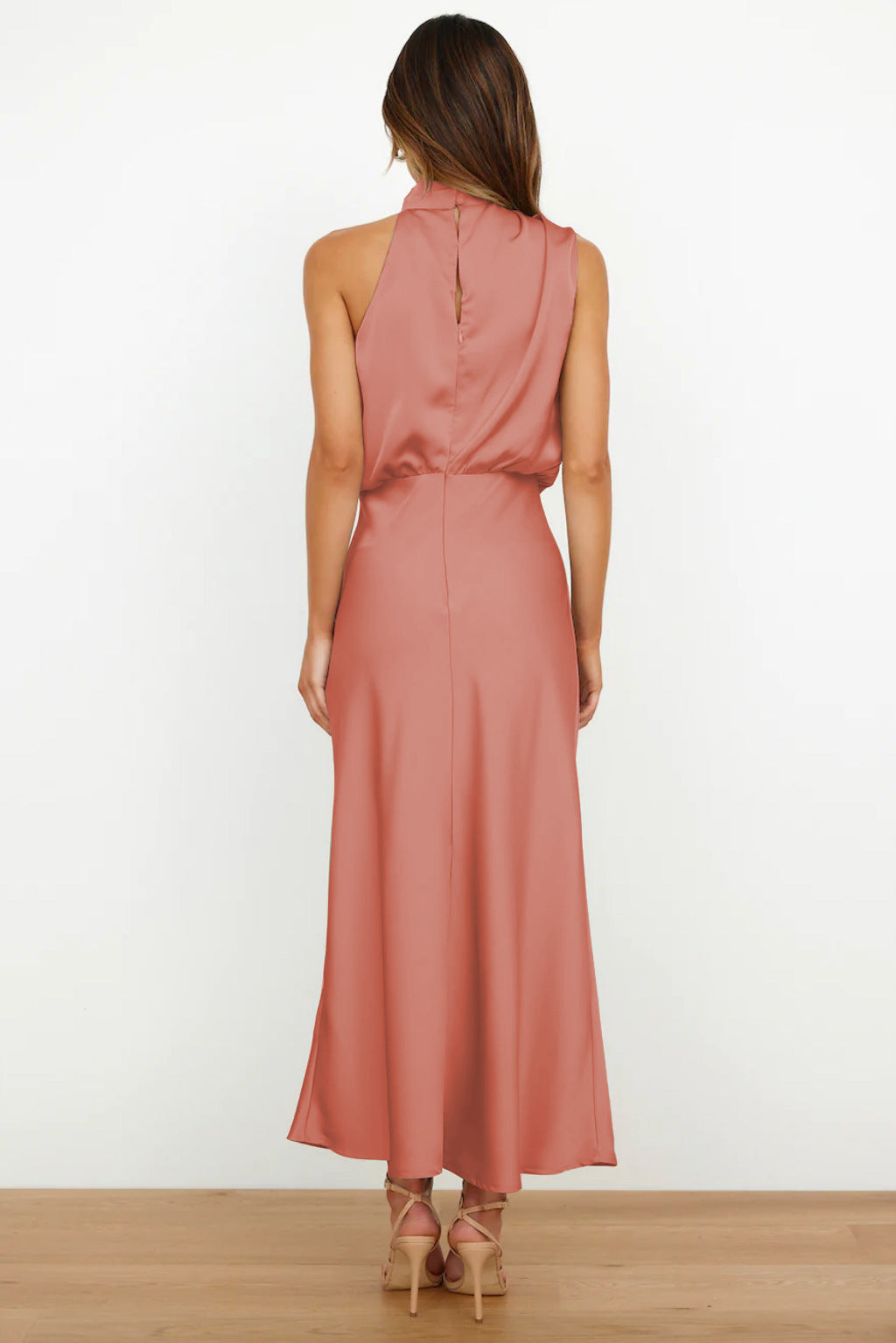 Felicia™ | Lang kjole med halterneck