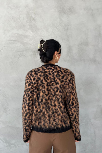 Garda™ | LEOPARDSTRIKKET CARDIGAN MED FRYNSEKANT