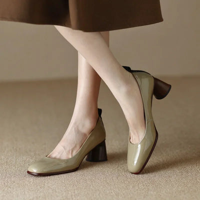 Sanna™ | Pumps med middels hæl