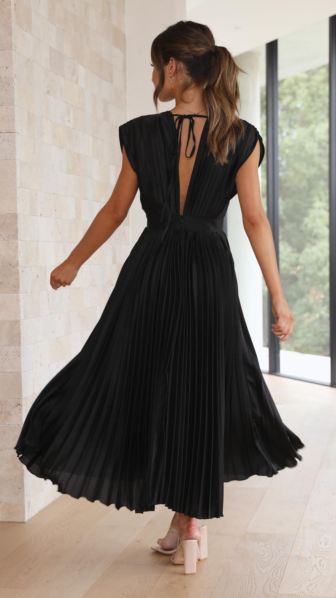Prima™ | Elegant plissékjole