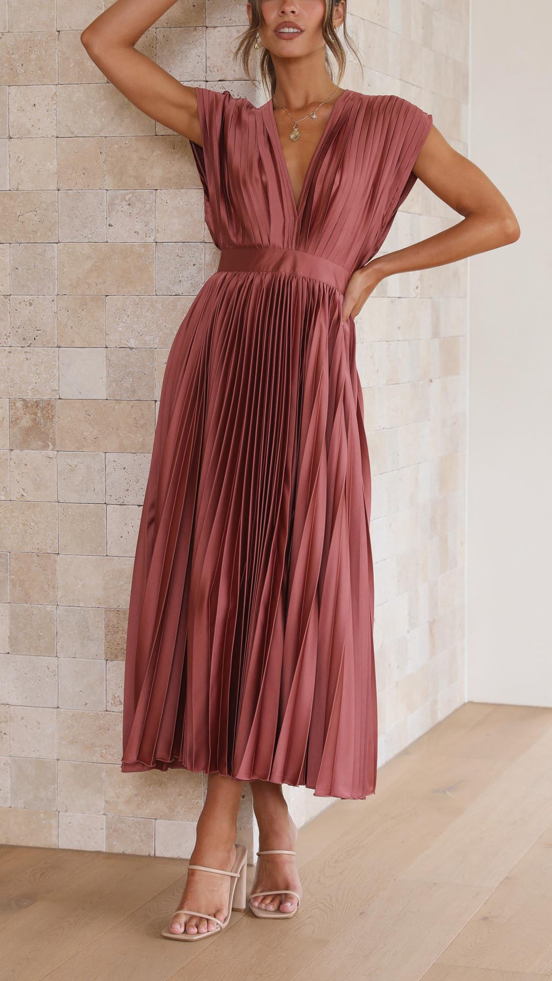 Prima™ | Elegant plissékjole